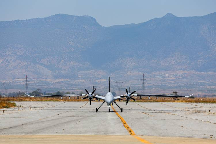 TSK'dan Kıbrıs Barış Harekatı'nın 50. yılına özel geçit töreni - Resim: 11